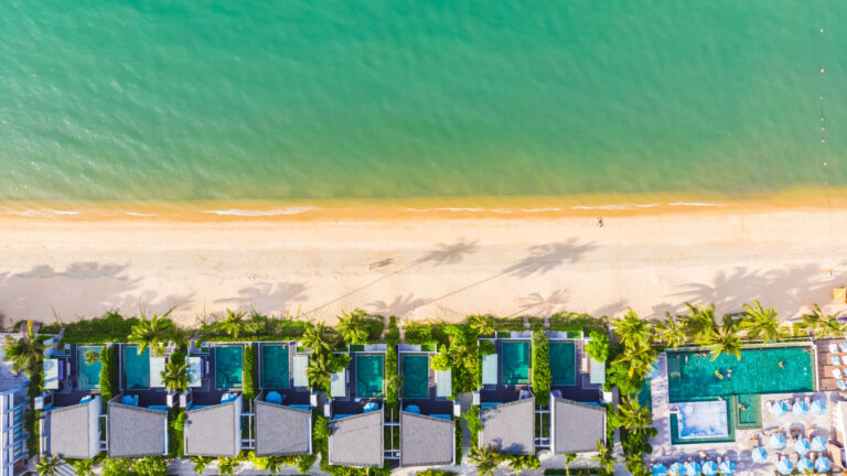 Why Coastal Villas Are the Preferred Choice for Luxury Living